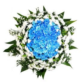 thumb-coroa-de-flores-de-crisantemos-brancos-e-azuis-0